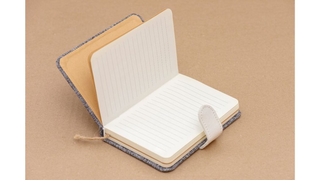 特別支援学級担任必携手帳|完全版と毎日版の違いと選び方を解説の記事の「お明日すめの使い方・併用方法」の画像です